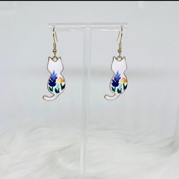 Cat Enamel Earrings Bundle - Picture 2 of 5